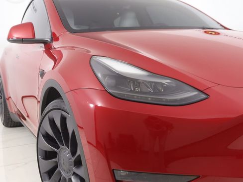 Used 2023 Tesla Model Y Performance image 18