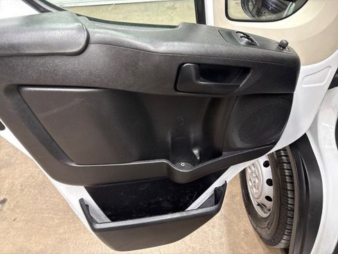 Used 2019 RAM ProMaster 3500 w/ Premium Appearance Group image 20
