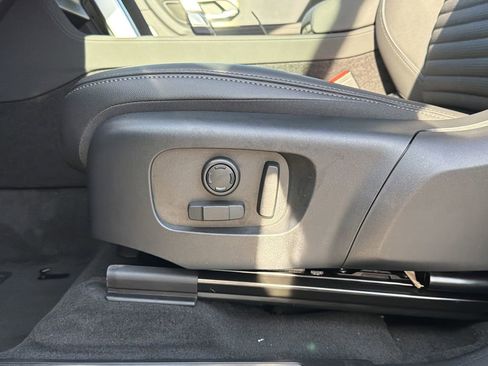 New 2026 Land Rover Discovery Sport Landmark AWD/4WD image 20