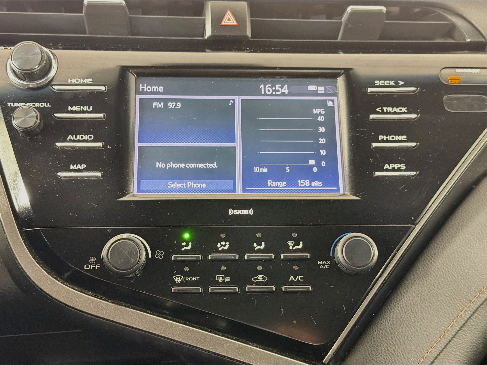 Used 2020 Toyota Camry LE w/ Convenience Package FWD image 21