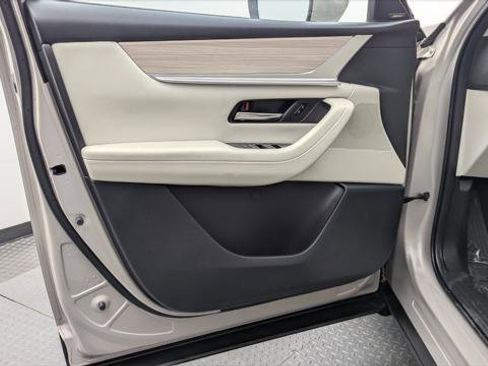 Used 2024 MAZDA CX-90 Plug-In Hybrid w/ Premium Plus image 13