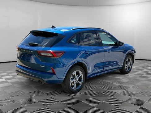 Used 2023 Ford Escape ST-Line w/ Tech Pack #1 AWD/4WD image 5