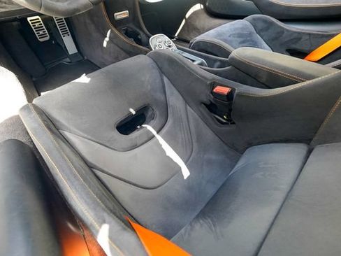 Used 2019 McLaren 600LT RWD image 68