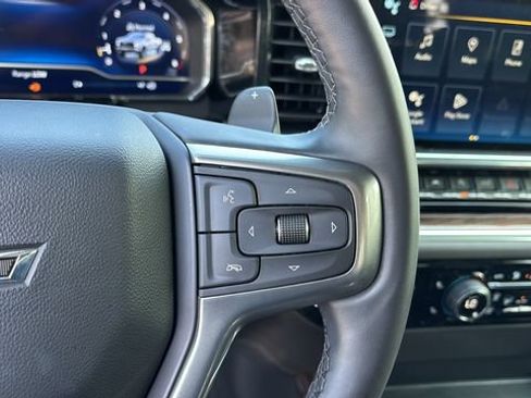Used 2025 Chevrolet Silverado 1500 LT Trail Boss w/ Convenience Package II AWD/4WD image 24