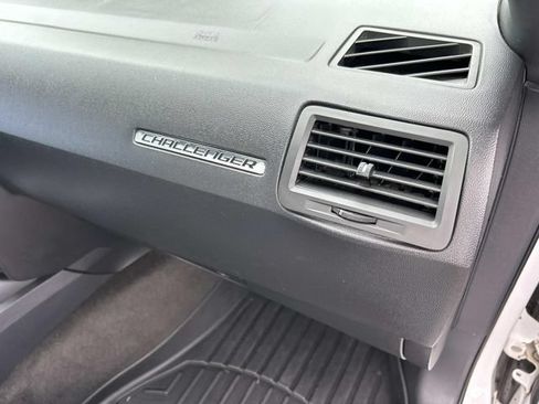 Used 2010 Dodge Challenger R/T RWD image 25