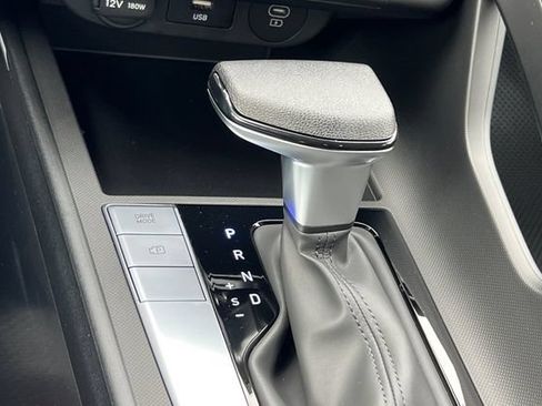 New 2026 Hyundai Elantra SE FWD image 19