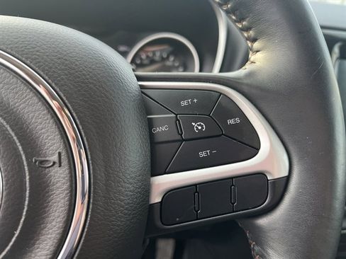 Used 2018 Jeep Compass Limited image 24