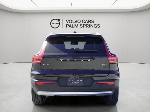 New 2025 Volvo XC40 B5 Core w/ Protection Package Premier image 8