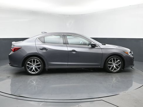 Used 2022 Acura ILX w/ Premium Package image 3