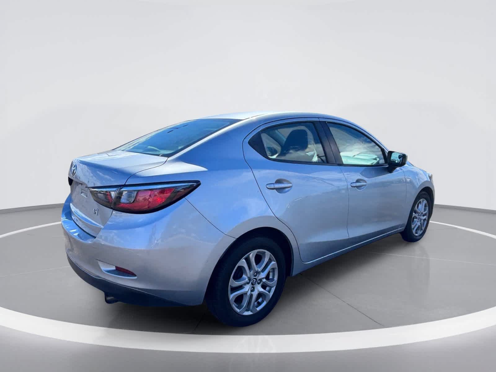 Used 2018 Toyota Yaris iA FWD image 6