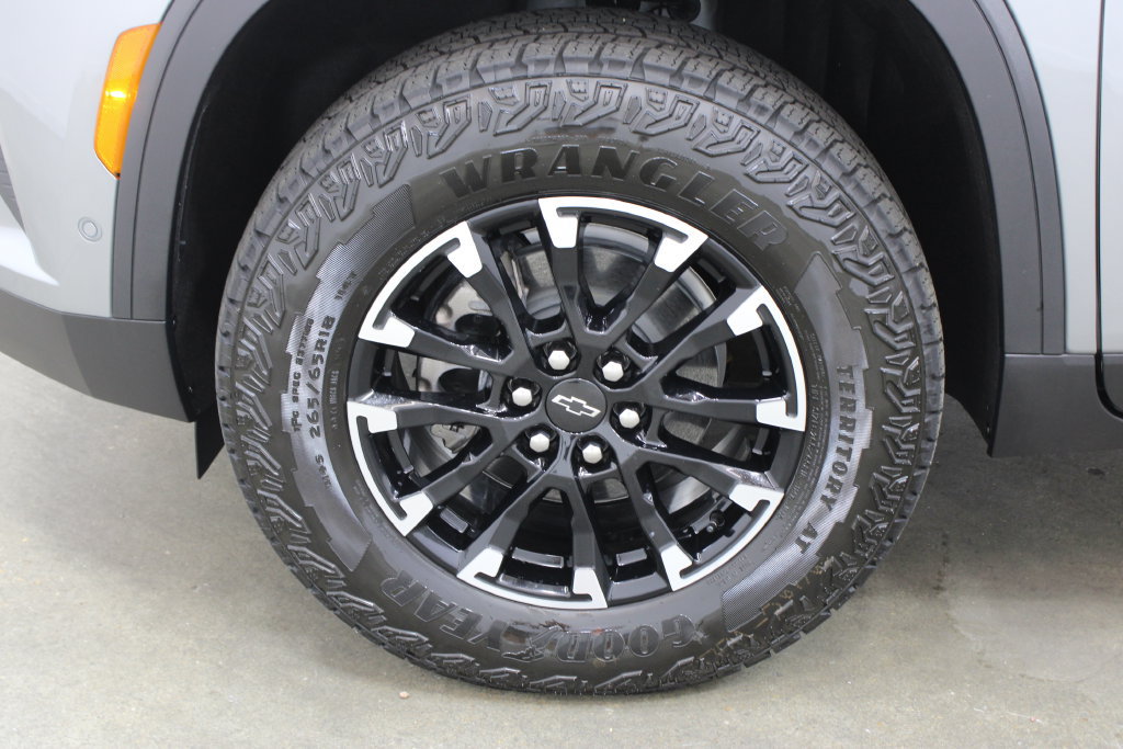 Used 2026 Chevrolet Traverse Z71 w/ Enhanced Driving Package AWD/4WD image 28