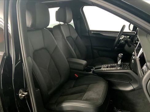Used 2020 Porsche Macan image 7