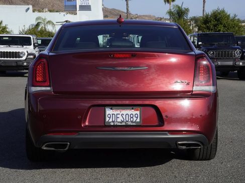 Used 2021 Chrysler 300 S RWD image 5