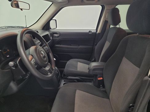 Used 2014 Jeep Patriot Sport w/ Power Value Group FWD image 17
