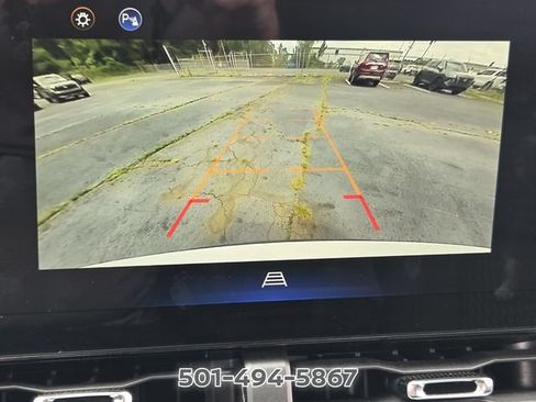 Used 2025 Chevrolet Equinox LT FWD image 18