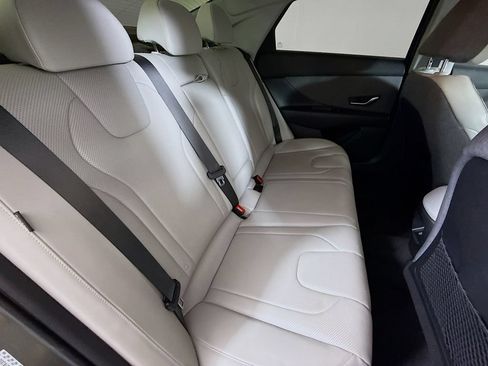 Used 2024 Hyundai Elantra Limited FWD image 28