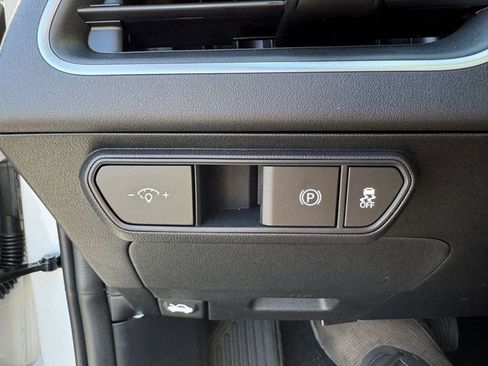 New 2025 Kia K4 LX image 25