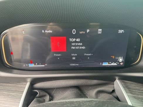 Used 2024 Jeep Wagoneer L Series III w/ Premium Group I image 23