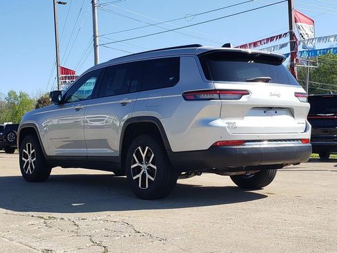Certified 2024 Jeep Grand Cherokee L Limited w/ Luxury Tech Group II AWD/4WD image 5
