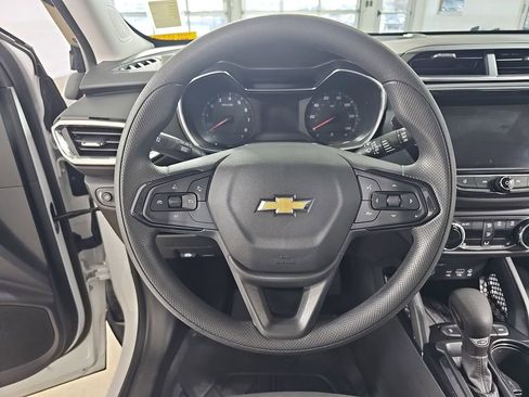 Used 2023 Chevrolet TrailBlazer LT w/ Convenience Package image 22