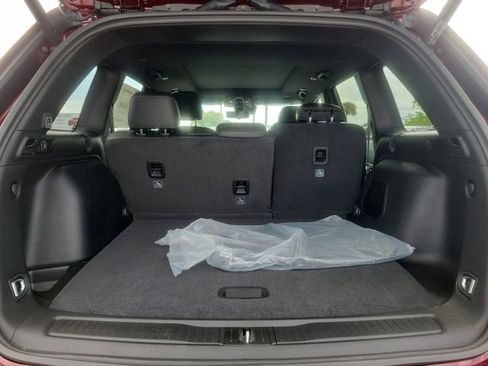 New 2026 Jeep Grand Cherokee Limited RWD image 7