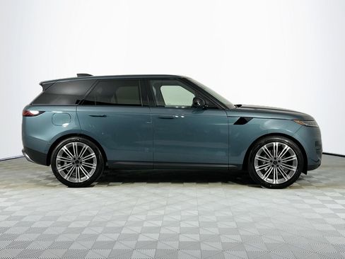 New 2026 Land Rover Range Rover Sport SE image 4