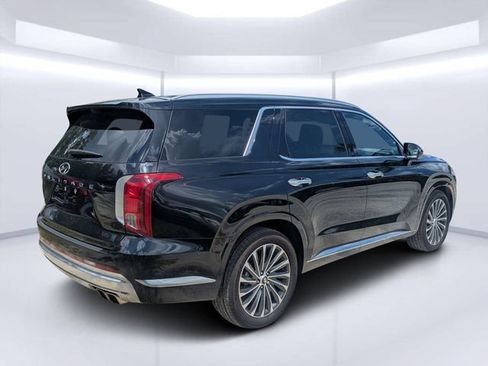 Used 2023 Hyundai Palisade Calligraphy w/ Cargo Package FWD image 3