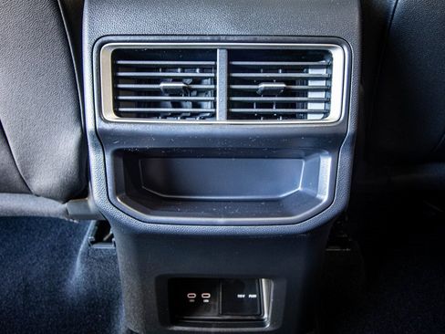 New 2026 Volkswagen Atlas Cross Sport SE image 47