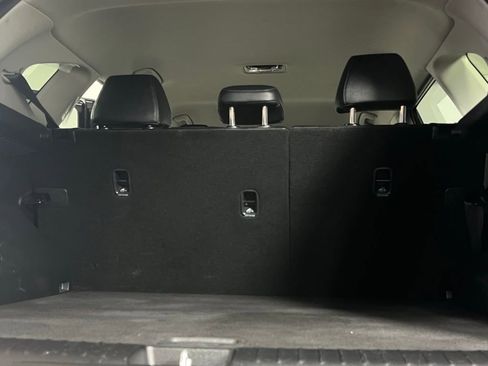 Used 2025 Kia Seltos EX image 29