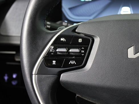 Used 2023 Kia EV6 Wind image 15