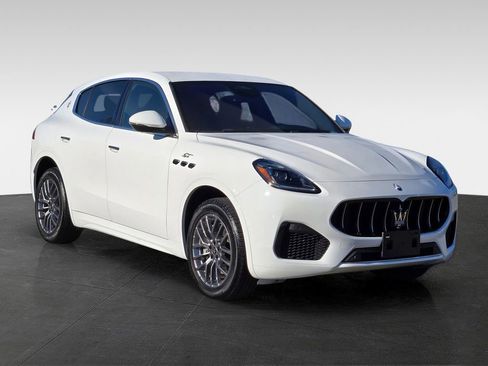Used 2024 Maserati Grecale GT image 8