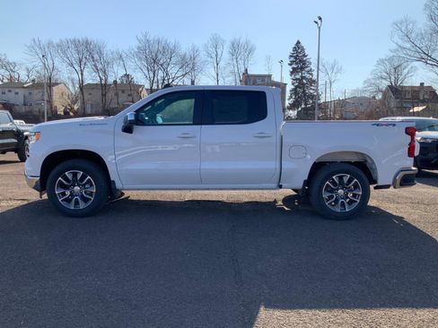 New 2026 Chevrolet Silverado 1500 LT image 4