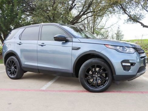 Used 2018 Land Rover Discovery Sport SE image 1