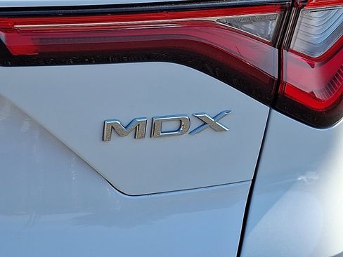 Used 2024 Acura MDX SH-AWD w/ Technology Package image 32