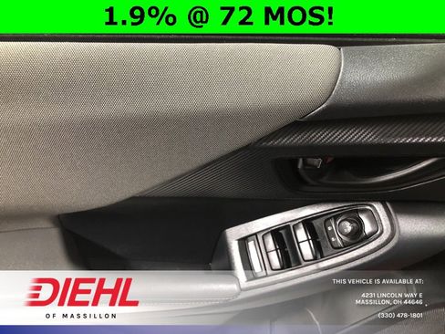 Used 2025 Subaru Crosstrek 2.0i Premium image 19