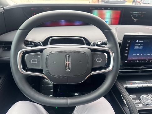 New 2026 Lincoln Nautilus Reserve AWD/4WD image 12