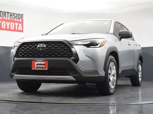 Used 2022 Toyota Corolla Cross L AWD/4WD image 29