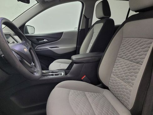 Used 2021 Chevrolet Equinox LS w/ LS Convenience Package image 17