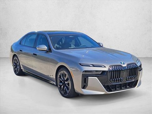 New 2026 BMW i7 eDrive50 w/ M Sport Package image 3