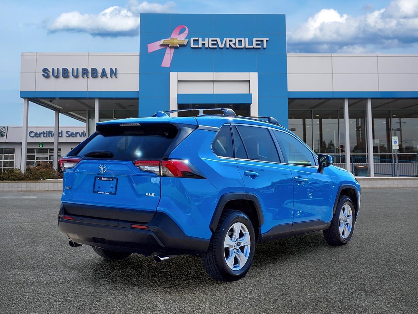 Used 2020 Toyota RAV4 XLE w/ Convenience Package FWD image 5