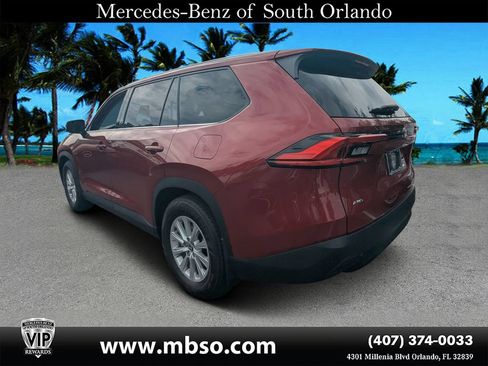 Used 2024 Toyota Grand Highlander AWD image 18