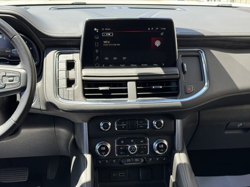 Used 2023 GMC Yukon SLT AWD/4WD image 14