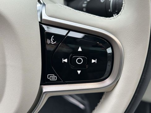 New 2026 Volvo XC90 B6 Ultra image 22