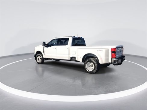 New 2026 Ford F350 XLT w/ XLT Premium Package image 6