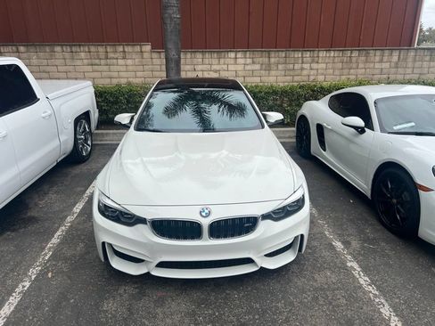 Used 2019 BMW M4 Coupe w/ Executive Package RWD image 18