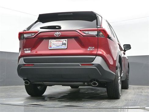 Used 2025 Toyota RAV4 XLE w/ Convenience Package image 26