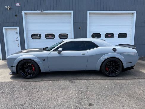 Used 2021 Dodge Challenger R/T Scat Pack RWD image 7