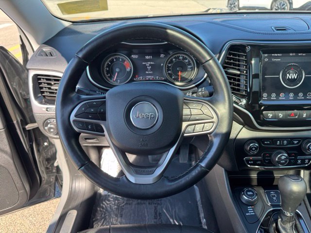 Used 2021 Jeep Cherokee Limited AWD/4WD image 11