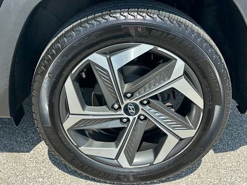 Used 2024 Hyundai Tucson Limited AWD/4WD image 32