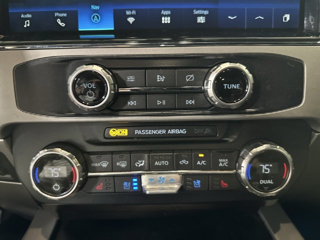 Used 2022 Ford F350 Lariat w/ Lariat Ultimate Package AWD/4WD image 21